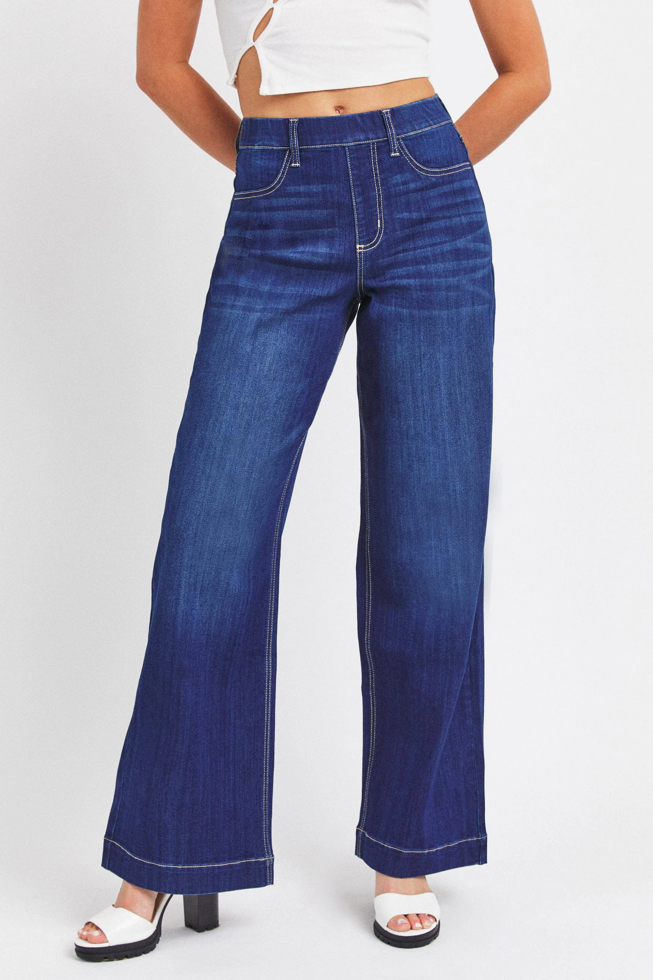 Cello High Rise Pull-On Wide Leg Jeans