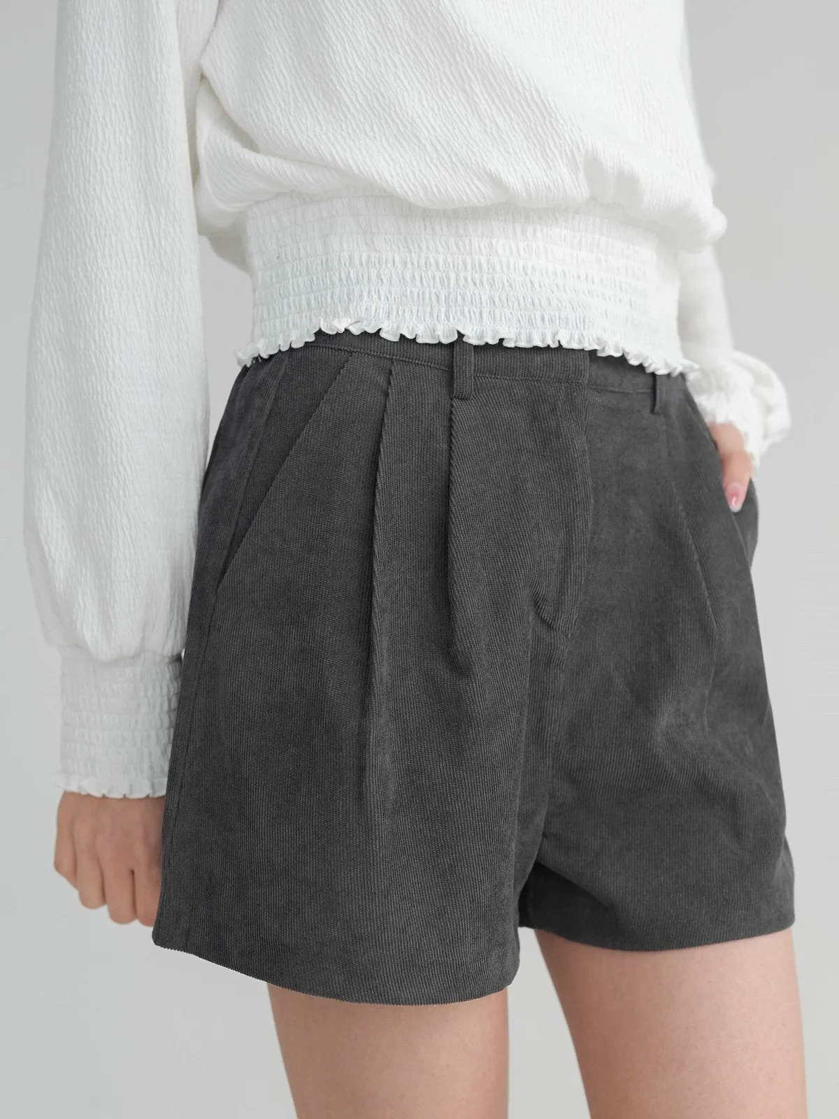 Corduroy Pleated Shorts*