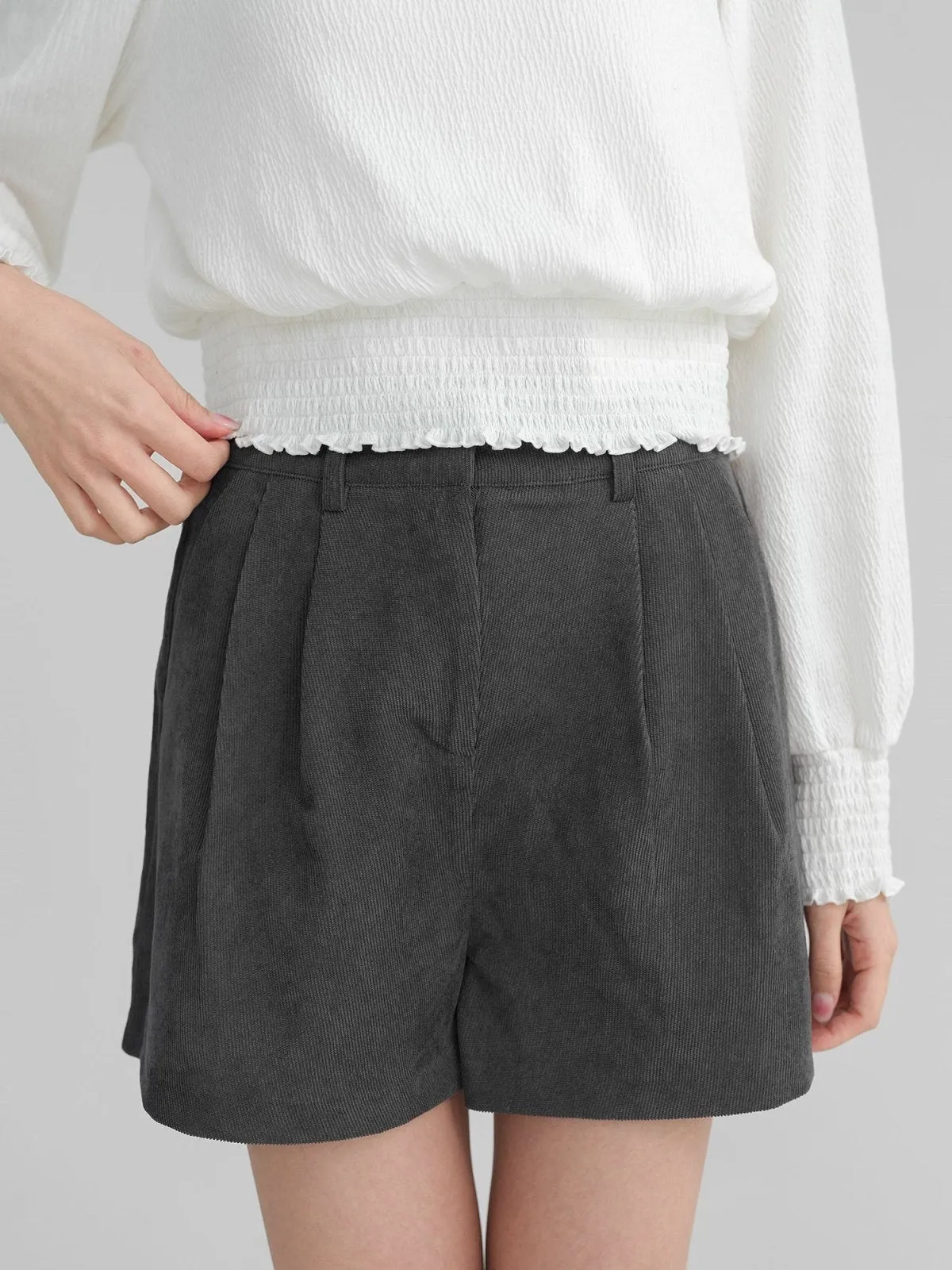 Corduroy Pleated Shorts*