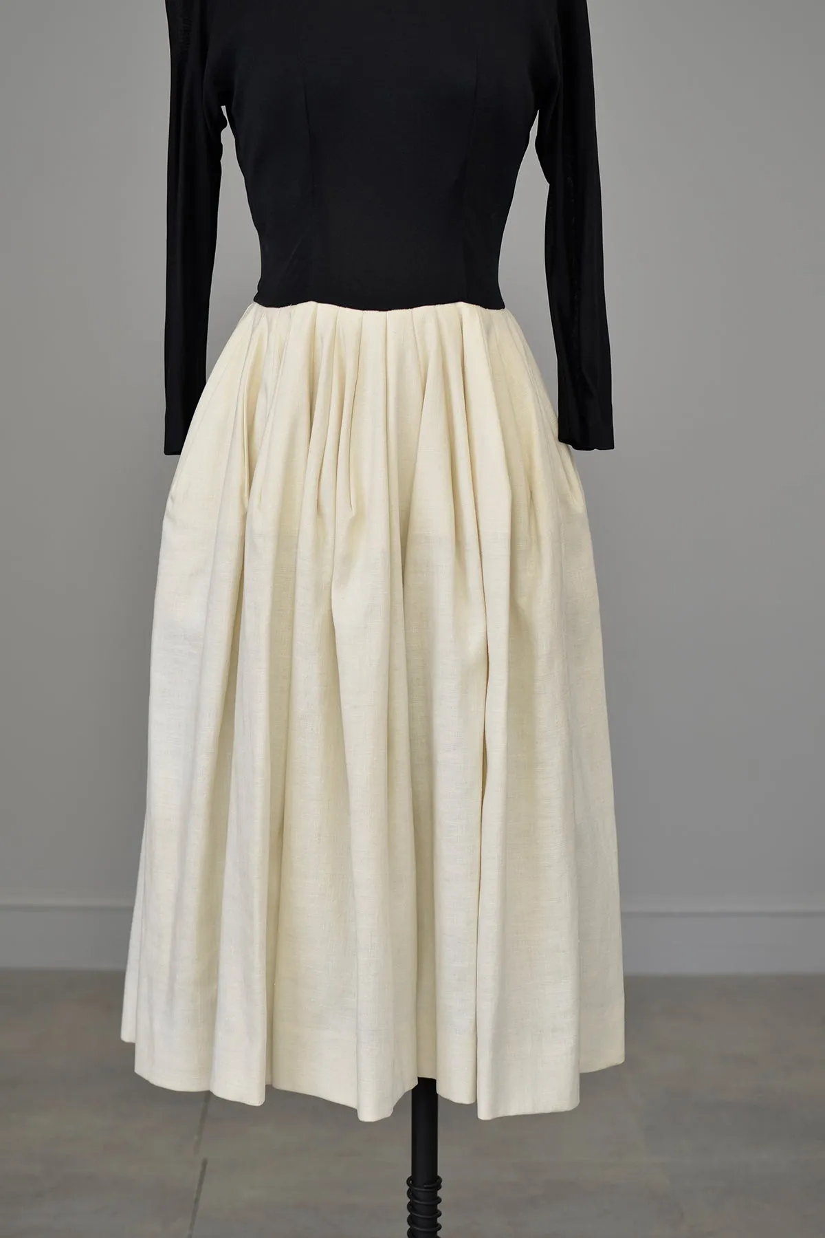 Early 1950s Black and Cream Egyptian Beaded Neckline Cocktail Party Dress | Jersey Bodice, Full Skirt | Bonwit Teller | XXS