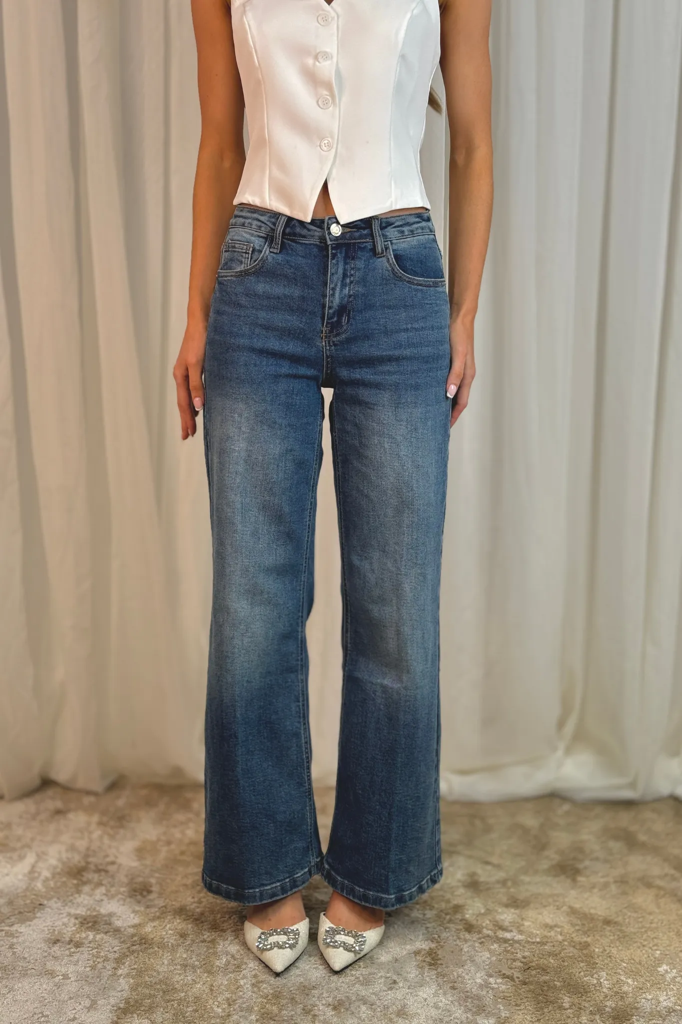 Kitty Wide Leg Jeans In Washed Denim