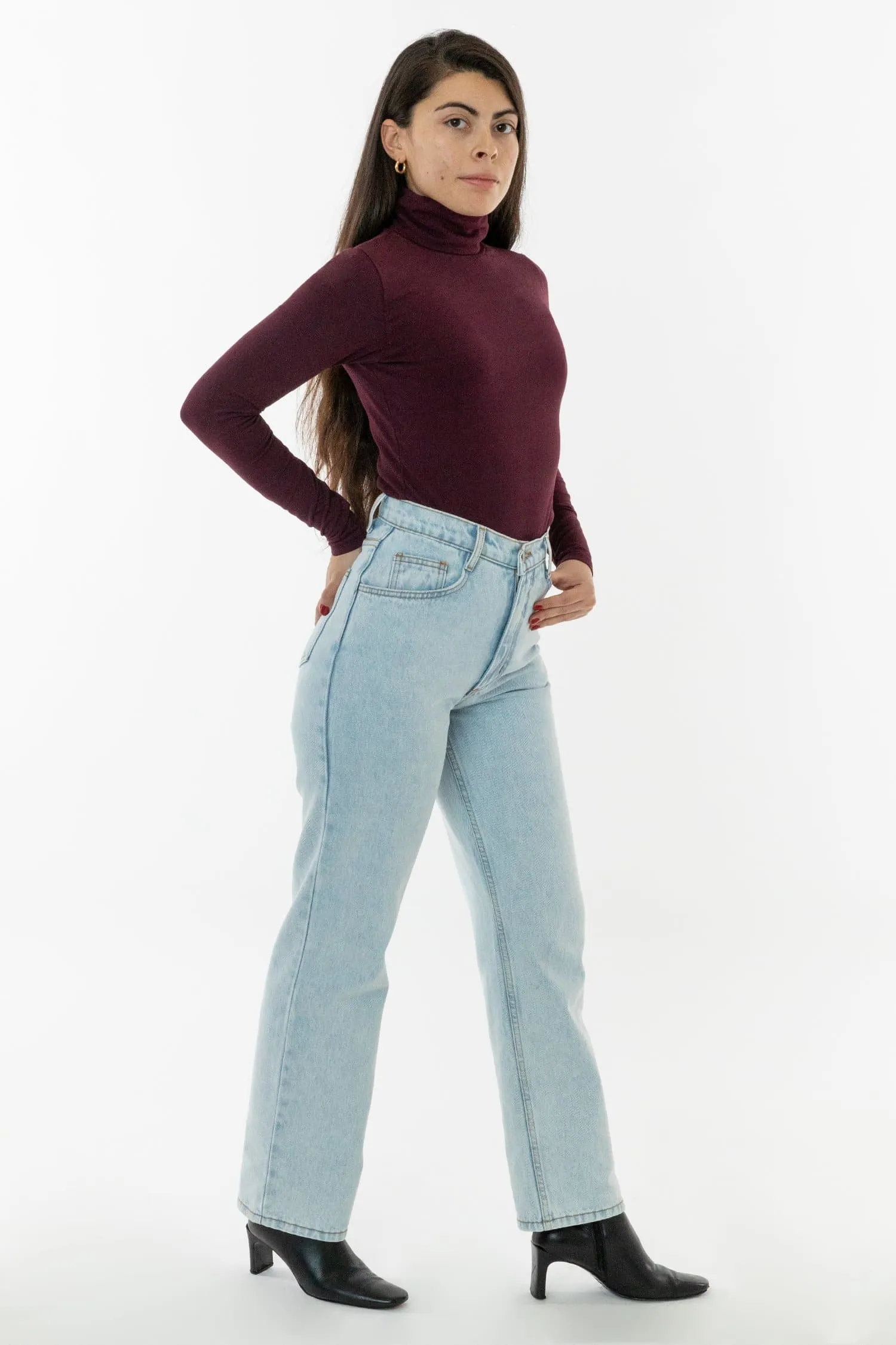 RDNW08 - Straight Leg High Waisted Jean