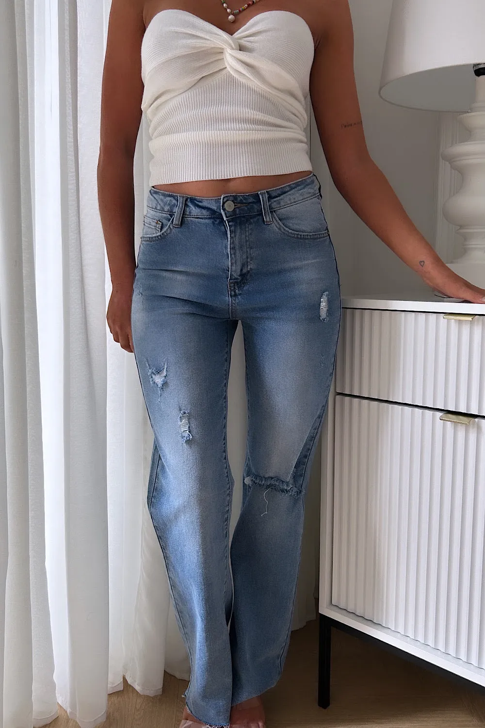 Siri Distressed Relaxed Fit Mum Jeans